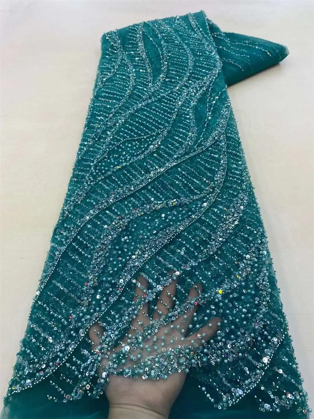 African Sequins Beaded Groom L - Glitter Tablecloth 리뷰 및 가격
