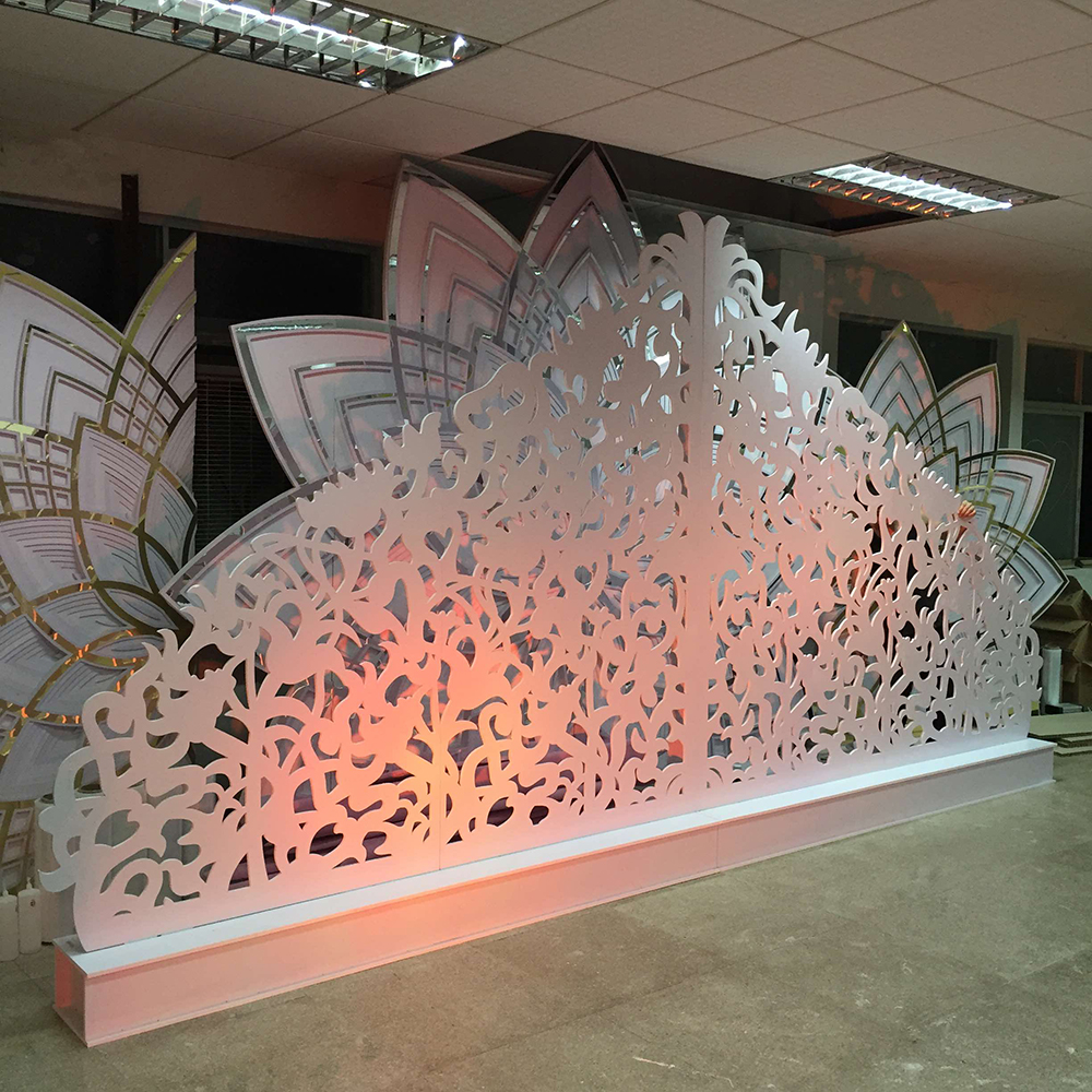 Latest Creative Design White A - Party Event Supplier 리뷰 및 가격